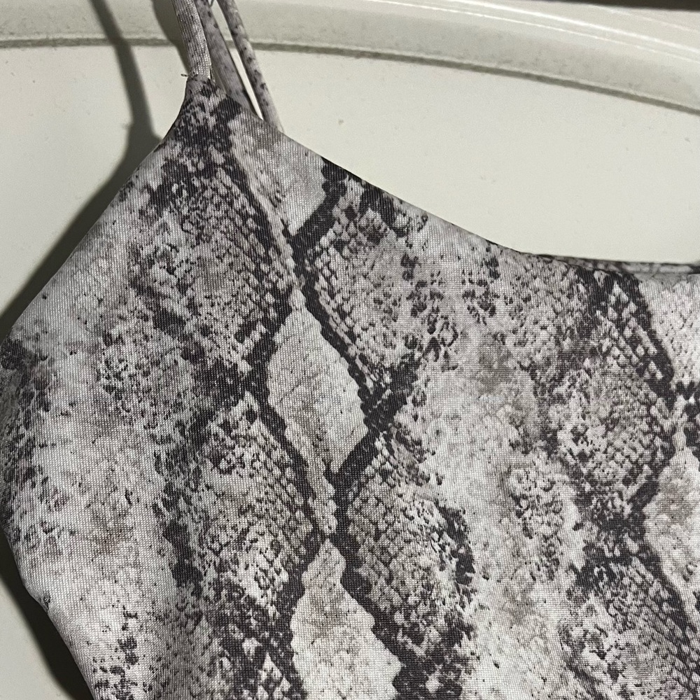 Crop top - Picture 4 of 5